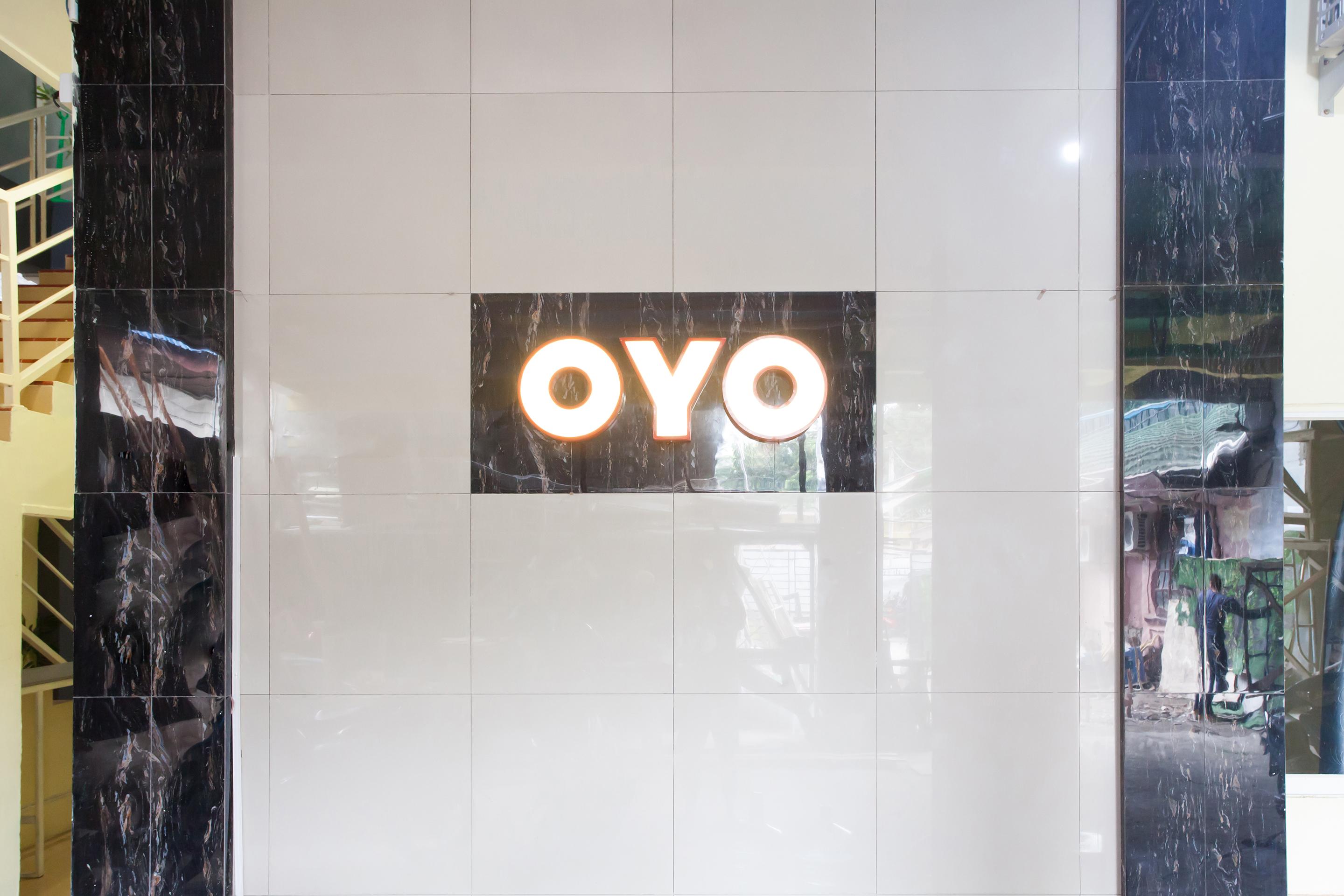 Oyo 990 Stadion Residence Syariah Medan Ngoại thất bức ảnh