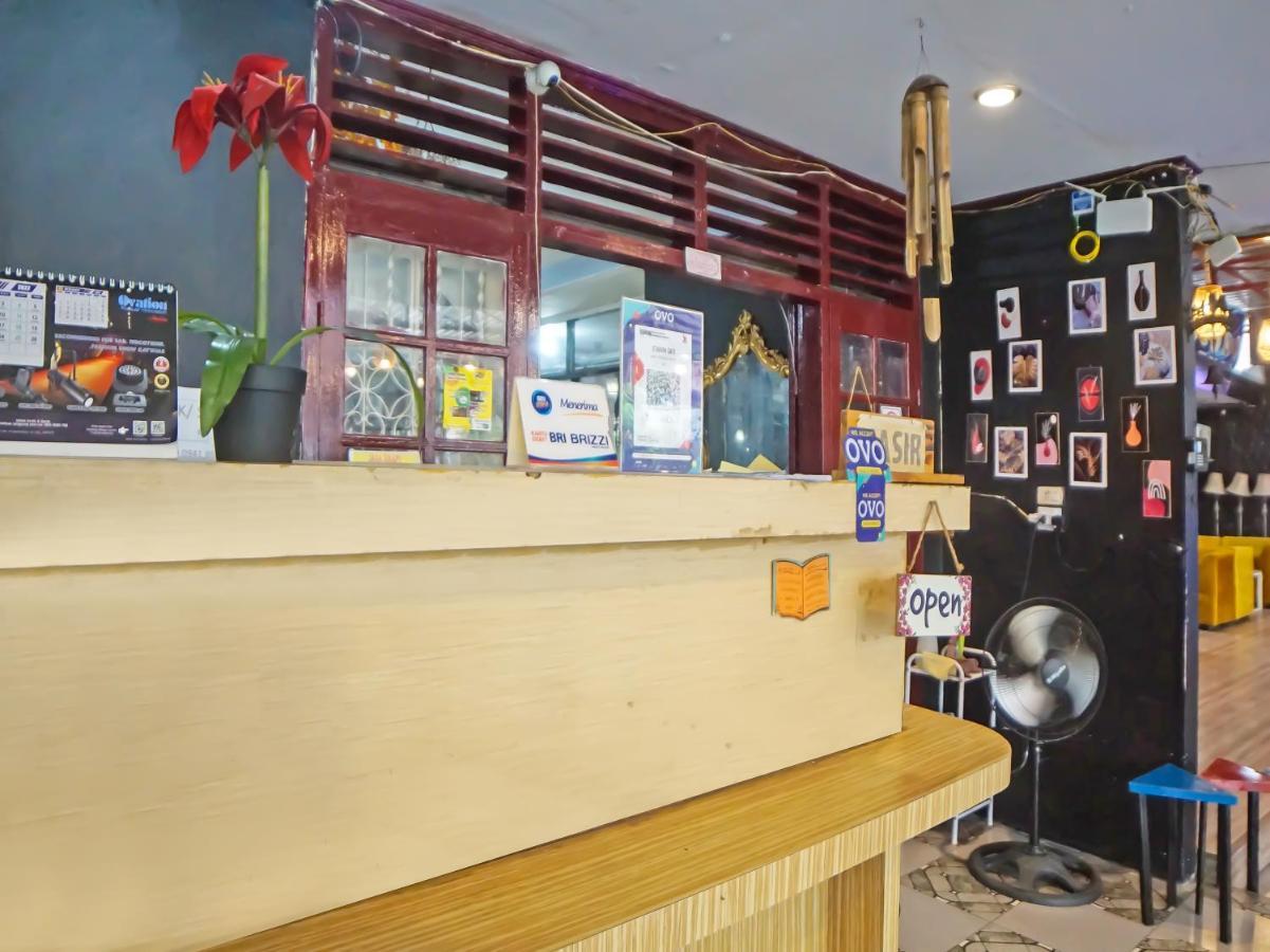 Oyo 990 Stadion Residence Syariah Medan Ngoại thất bức ảnh