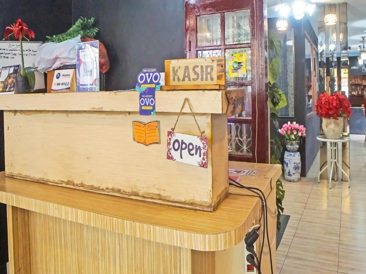 Oyo 990 Stadion Residence Syariah Medan Ngoại thất bức ảnh