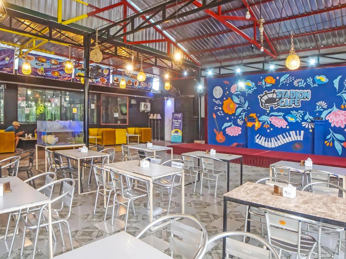 Oyo 990 Stadion Residence Syariah Medan Ngoại thất bức ảnh